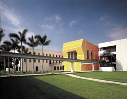 Bernard Tschumi. École d'Architecture, Miami, Floride, 1999-2003