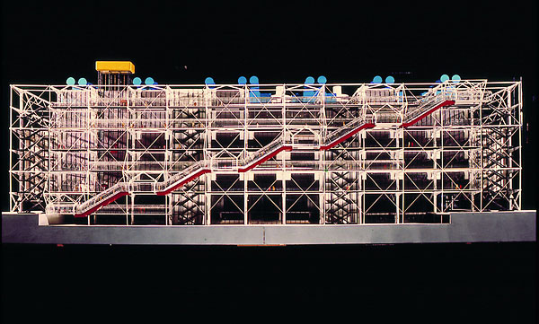 Maquette du projet dfinitif, faade ouest. Renzo Piano et Richard Rogers. 1973.  Photo D.R. 