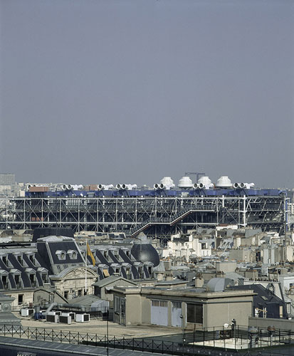 Centre Pompidou vu des toits de la Samaritaine (Paris 1er). 