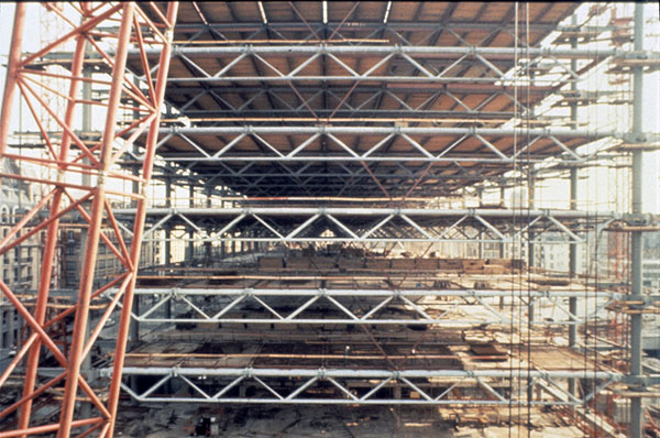 Le montage de la structure termin. Vue ct nord.