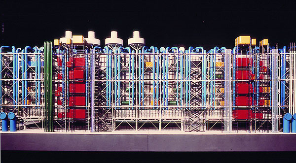 Maquette du projet dfinitif, faade est. Renzo Piano et Richard Rogers. 1973.  Photo D.R. 
