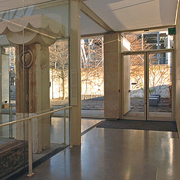 Vue de l'intrieur de l'atelier Brancusi.